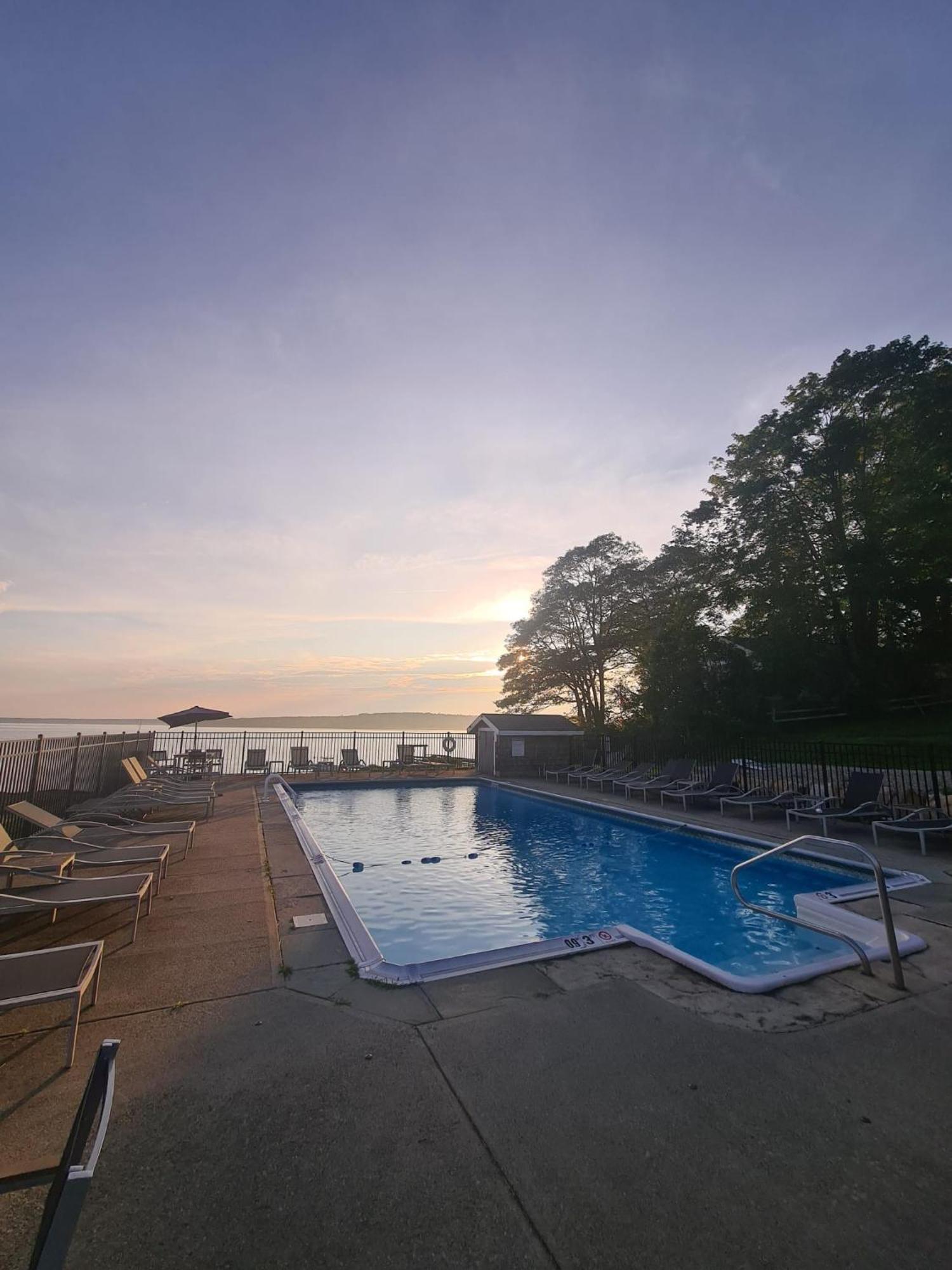 Smuggler'S Cove Inn Boothbay Ngoại thất bức ảnh