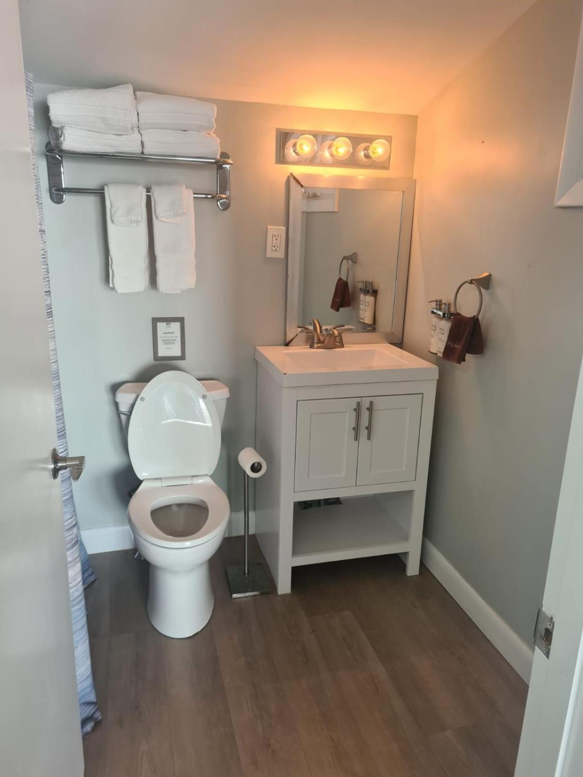 Smuggler'S Cove Inn Boothbay Ngoại thất bức ảnh